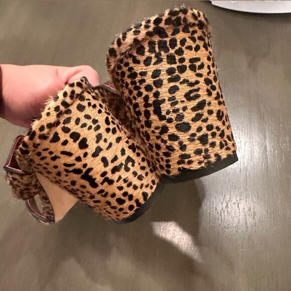 STAUD Frankie Wavy Slip on Block Heel Sandals - Picture 9 of 10